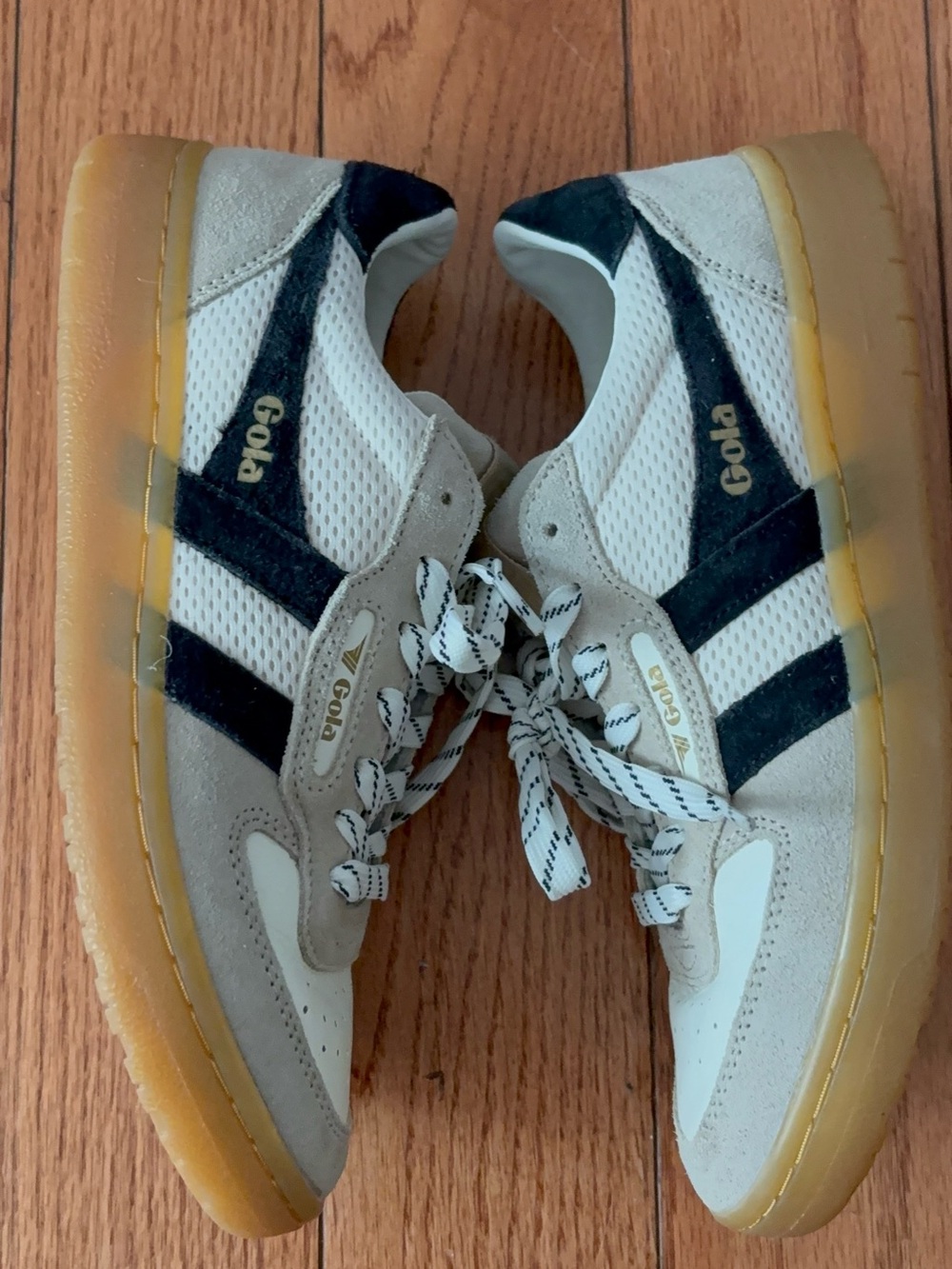 Gola Retro Low-Top Sneakers in Cream, Black & Gum 6 women